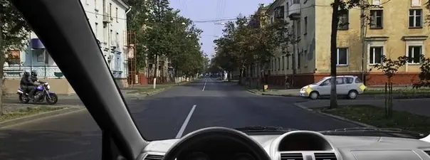 Вопрос 14: Вы намерены продолжить движение в прямом направлении. Ваши действия?