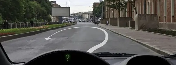 Вопрос 7: Какие указатели поворота Вы обязаны включить при выполнении разворота по такой траектории?