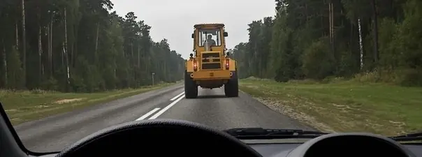 Вопрос 5: Можно ли Вам выполнить обгон при наличии данной разметки?