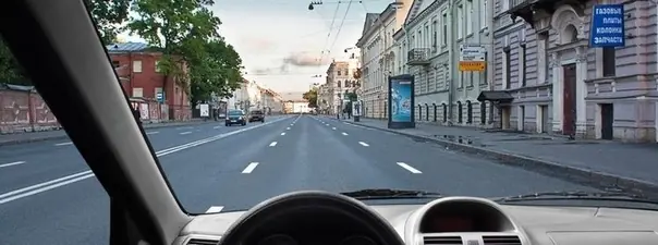 Вопрос 10: В данной ситуации Вам разрешается движение: