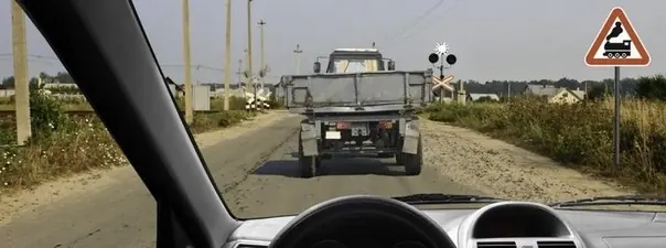 Вопрос 11: Можно ли Вам начать обгон в населённом пункте?