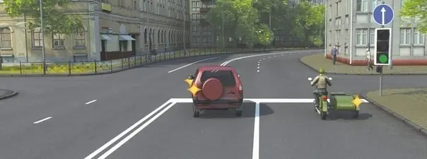 Вопрос 13: Кто из водителей, выполняющих поворот, нарушит Правила?