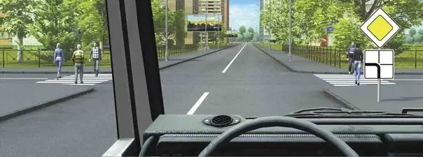 Вопрос 15: В каком случае Вы обязаны уступить дорогу пешеходам?
