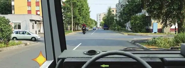 Вопрос 14: Вы намерены повернуть налево. Ваши действия?