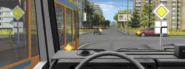 Вопрос 15: Кому Вы обязаны уступить дорогу при движении прямо?