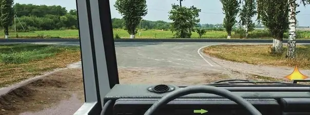 Вопрос 1: Выезжая с грунтовой дороги на перекресток, Вы попадаете: